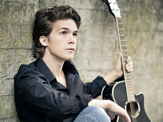 Baby Caveのアーティスト写真